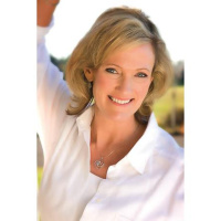 Love Story – The Baxter Family with Bestselling Novelist, Karen Kingsbury