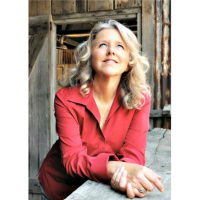 Reconnecting to the Earth with Author Catriona MacGregor