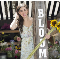 The World Needs More of You - Alexa Carlin, Women Empower Expo