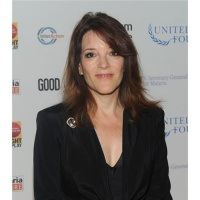 Marianne Williamson Joins Sister Jenna on the America Meditating Radio Show