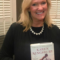 Interview with Bestselling Novelist, Karen Kingsbury – The Baxter Family