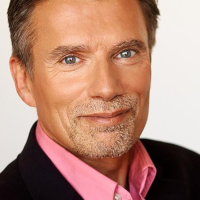 The Five Thieves of Happiness with Bestselling Author, Dr. John Izzo