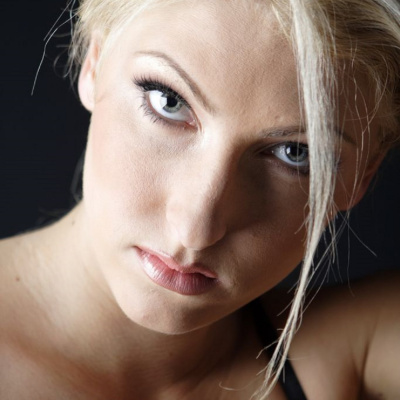 Kink Korner With Constance