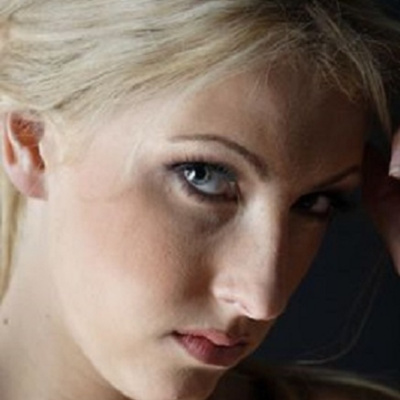 Kink Korner With Constance