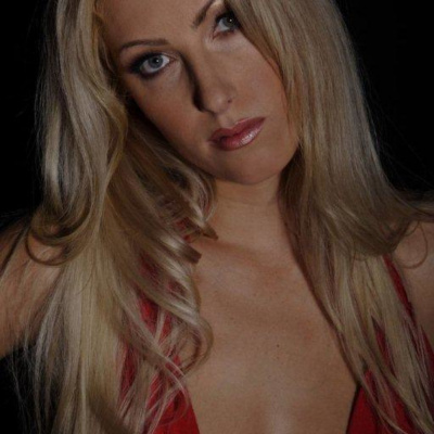 Kink Korner With Constance