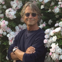4 Books: Bruce Robinson