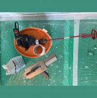 Abkleben, Spachteln und Streichen