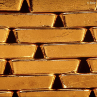 7: Is now the time to invest in gold?