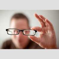 Episode #20 How To Naturally Improve Your Vision And Throw Your Glasses In The Trash