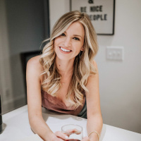 Moving On to a Healthy and Thriving Life! with Sarah Merrill