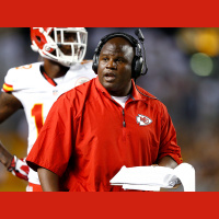 Wh are there so few black head coaches in the NFL? 