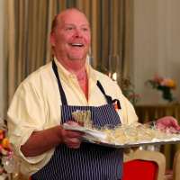 Ep 177: Mario Batali on the best football foods for tailgating