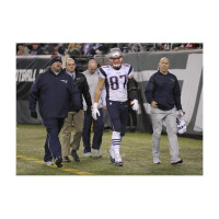 [News] Rob Gronkowski to have back surgery | Tom Brady back at practice | NFL