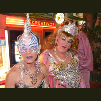  A Drag Queen at the Correos