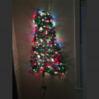 Wall Christmas Tree: Pardon the Interruption Chicken Snob