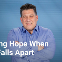 Finding Hope When Life Falls Apart | Plot Twist - Week 1 | Ruth