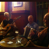 Seamus Ennis kick off @ oConnors