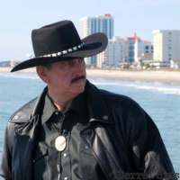 An Interview with Derrel Sims - The Alien Hunter