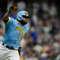 Do Hyoung Park gives us an update on the MLB Hot Stove and Spring Training