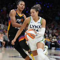 Late night Lynx dramatics and fan antics