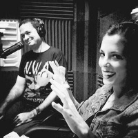 Ep. 12 - Straight Outta Compton, a Millennials guide to kissing, digital separation anxiety - 8/12/15​