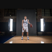 Ep. 7 - Dirk Nowitzki, Confetti Eddie, Texas art road trips - 7/08/15