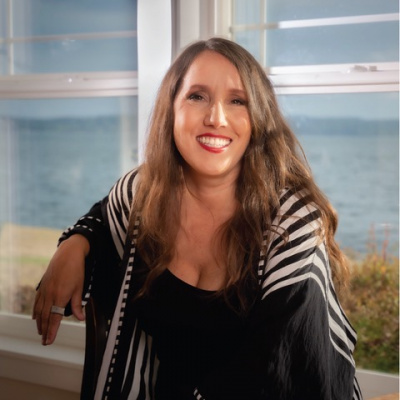 Work Alchemy: The Impact Interviews-ursula Jorch Chats With Seth Godin, Marianne Williamson, Martha Beck, Prince Ea  Others