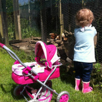 What Makes Ella Happy. [aged 2, dublin] #soundof100