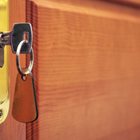 E143: Fixed Rent or Pay as You Go?