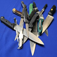 Should carrying a knife be a crime?