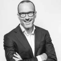 Yann Toutant: The Joy of Experiences Over Possessions