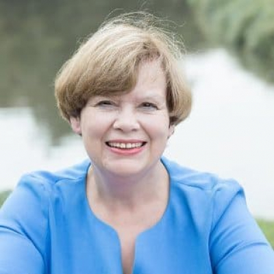 Power To Live More With Jo Dodds