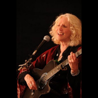 Hauntress - Denise Jordan Finleys Song of the Soul