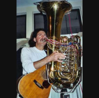 Standing Ovation for Freebo