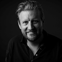 Genomics England Making Significant Strides in System Built on Trust in NHS