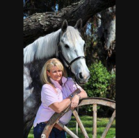 HorseSense Episode 12 - Overcoming self-doubt, fear and insecurity with Sandi Simons