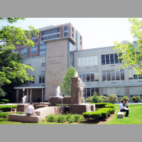 Do the media tell us what to think about?