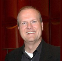 Scott Robertson - Every Little Thing You Do Is Branding (C2018)