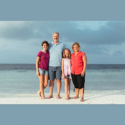 Epic Education Radio: Family Travel Podcast For Parents Who Like Nomadic Matt, Rick Steves, Tim Ferriss  John Lee Dumas