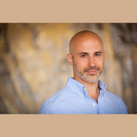 69: The World’s First Psilocybin Research Center (with Ronan Levy of FieldTrip)