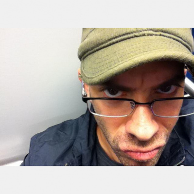 Earthrise W/derek Beres