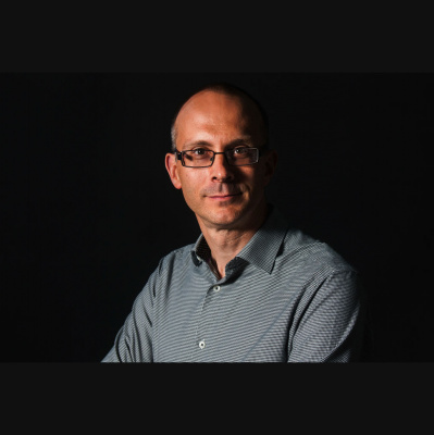 Earthrise W/derek Beres