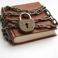 Who’s Banning Thousands of Books? The Left and the Right