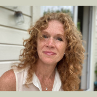 Emma Rowena - Author, Healer, Musician and Intuitive