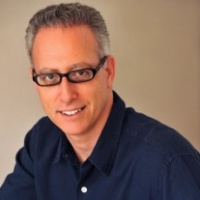 Investigative Journalist Russ Baker on the Bush Family of Secrets and More