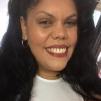 Talking poetry with Yilinhi/Lorna Munro