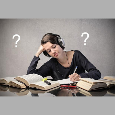 Lukes English Podcast - Learn British English With Luke Thompson