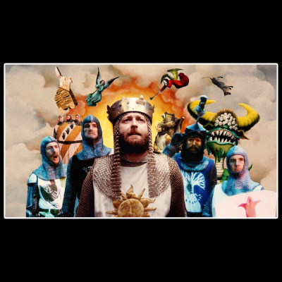 Lukes English Podcast - Learn British English With Luke Thompson