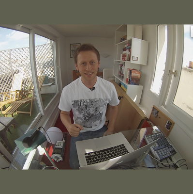 Lukes English Podcast - Learn British English With Luke Thompson