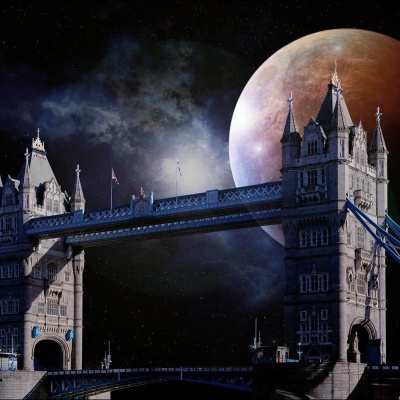 Lukes English Podcast - Learn British English With Luke Thompson